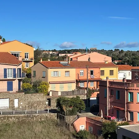 Collioure, Bel De 40m2 Avec Balcon Et Parking *