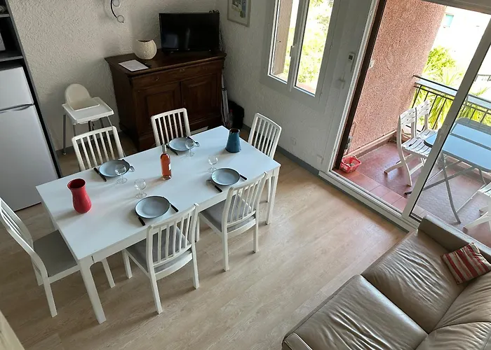 Collioure, Bel De 40m2 Avec Balcon Et Parking Apartman *